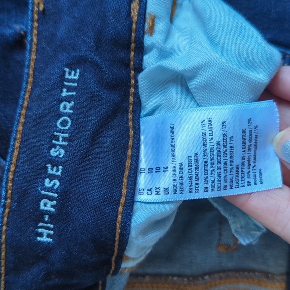 American Eagle Hi-Rise Shortie - Picture 2 of 3